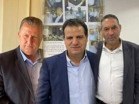 عودة يزور مرشحيْ الرئاسة في كفر مندا داعيًا للوفقْ في البلد.